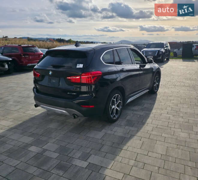 Внедорожник / Кроссовер BMW X1 2017 в Ровно
