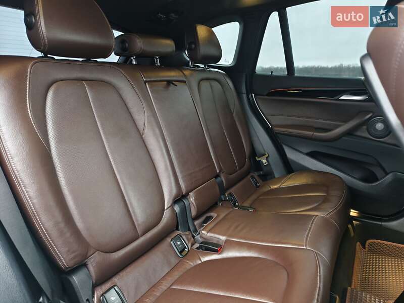 Внедорожник / Кроссовер BMW X1 2016 в Виннице