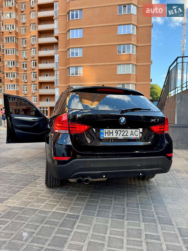 Внедорожник / Кроссовер BMW X1 2015 в Одессе