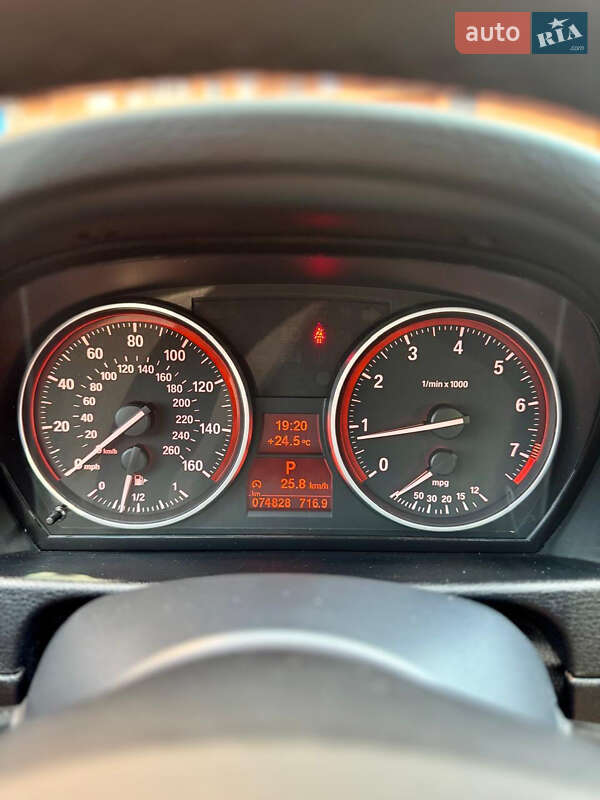 Внедорожник / Кроссовер BMW X1 2015 в Одессе