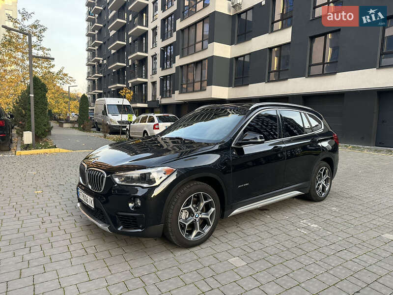 Внедорожник / Кроссовер BMW X1 2015 в Ивано-Франковске