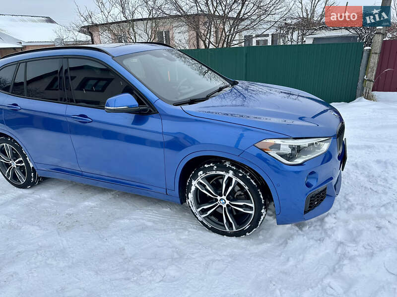 Позашляховик / Кросовер BMW X1 2016 в Звягелі