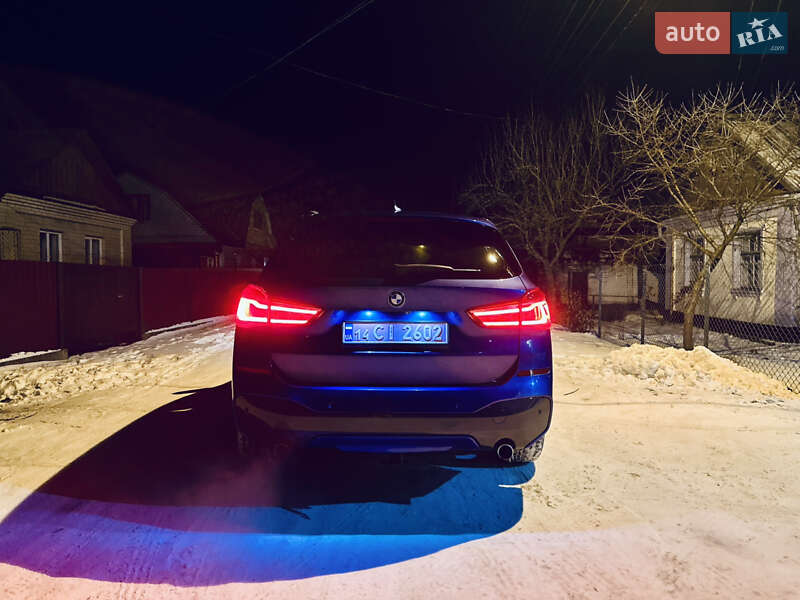 Позашляховик / Кросовер BMW X1 2016 в Звягелі