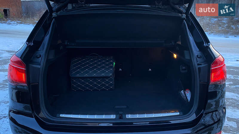 Внедорожник / Кроссовер BMW X1 2016 в Луцке