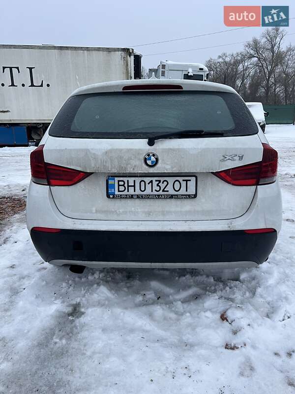 Внедорожник / Кроссовер BMW X1 2011 в Киеве