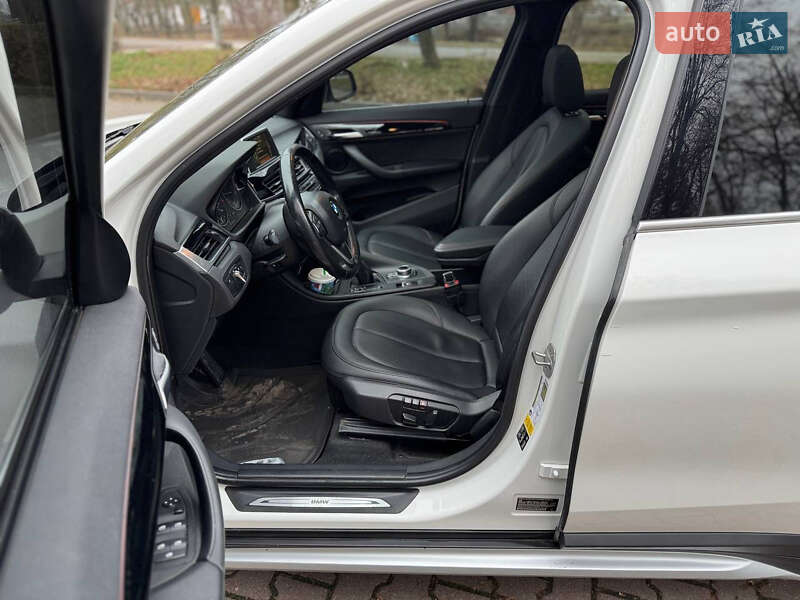Внедорожник / Кроссовер BMW X1 2016 в Миргороде фото 7 Внедорожник / Кроссовер BMW X1 2016 в Миргороде