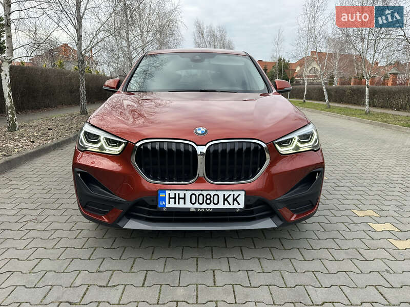 Внедорожник / Кроссовер BMW X1 2020 в Одессе