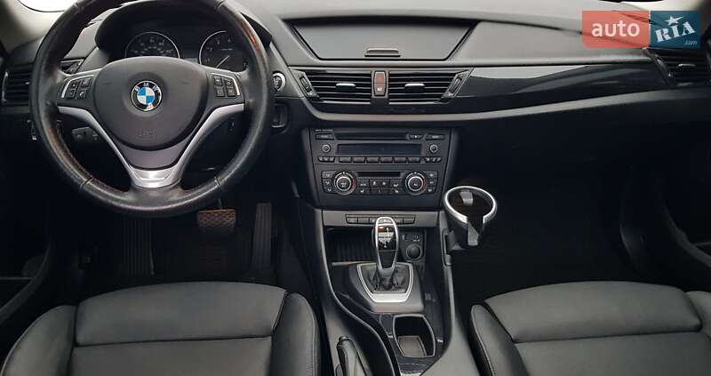 Внедорожник / Кроссовер BMW X1 2014 в Киеве