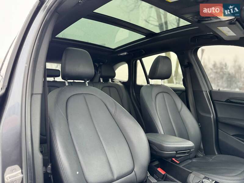 Внедорожник / Кроссовер BMW X1 2017 в Львове