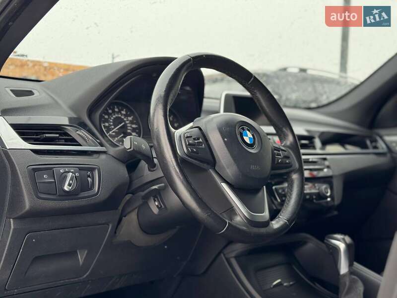 Внедорожник / Кроссовер BMW X1 2017 в Львове