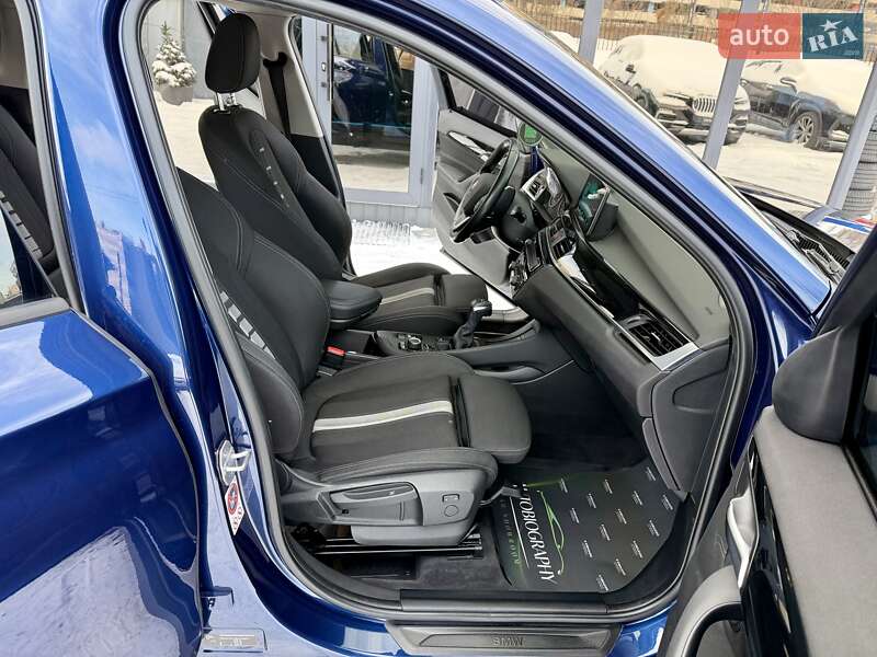 Внедорожник / Кроссовер BMW X1 2017 в Киеве