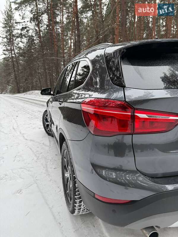 Внедорожник / Кроссовер BMW X1 2016 в Ахтырке