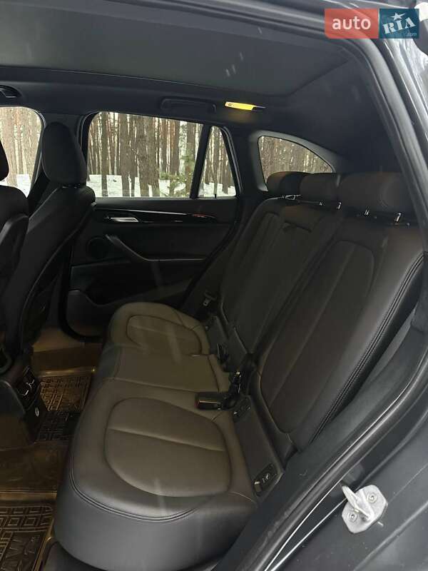 Внедорожник / Кроссовер BMW X1 2016 в Ахтырке