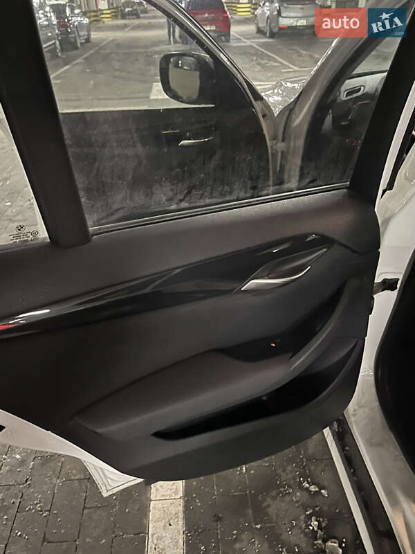 Внедорожник / Кроссовер BMW X1 2012 в Киеве фото 13 Внедорожник / Кроссовер BMW X1 2012 в Киеве