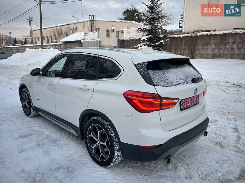 Внедорожник / Кроссовер BMW X1 2016 в Львове