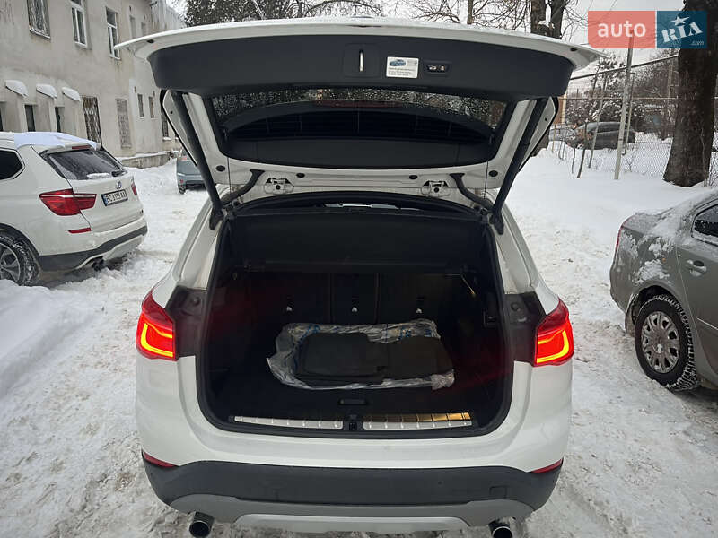 Внедорожник / Кроссовер BMW X1 2016 в Львове