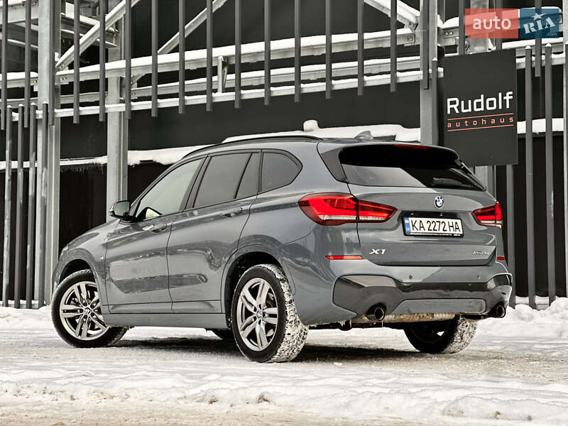 Внедорожник / Кроссовер BMW X1 2022 в Киеве
