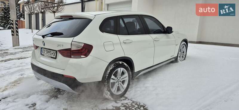 Внедорожник / Кроссовер BMW X1 2010 в Харькове