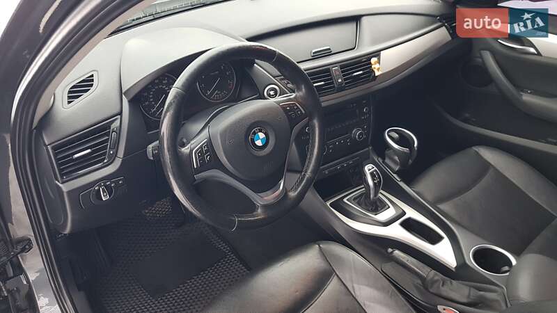 Внедорожник / Кроссовер BMW X1 2012 в Киеве