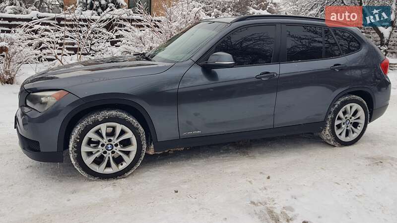 Внедорожник / Кроссовер BMW X1 2012 в Киеве