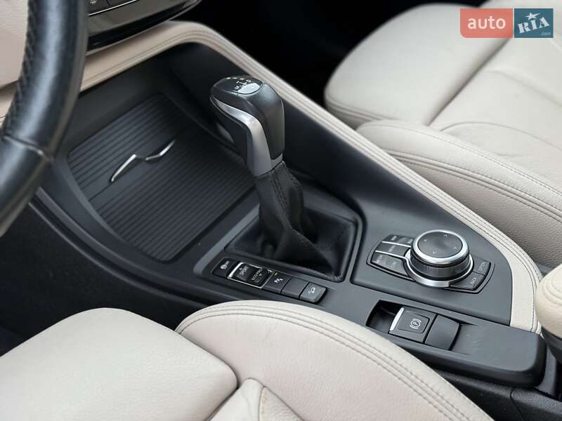 Внедорожник / Кроссовер BMW X1 2018 в Львове