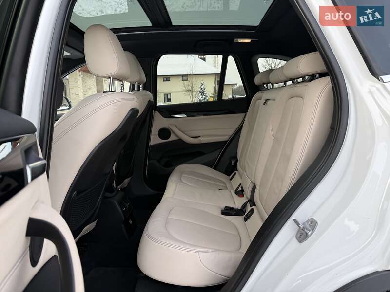 Внедорожник / Кроссовер BMW X1 2018 в Львове