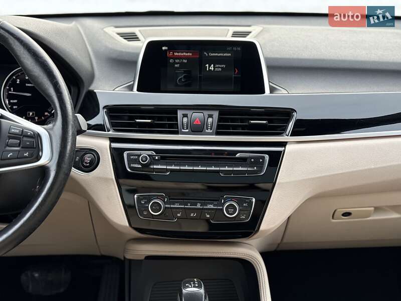 Внедорожник / Кроссовер BMW X1 2018 в Львове