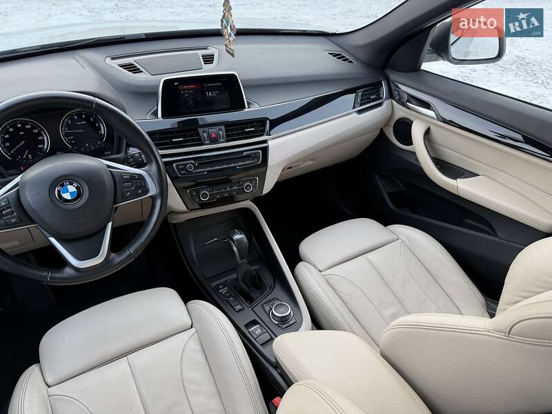 Внедорожник / Кроссовер BMW X1 2018 в Львове