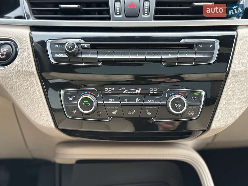 Внедорожник / Кроссовер BMW X1 2018 в Львове