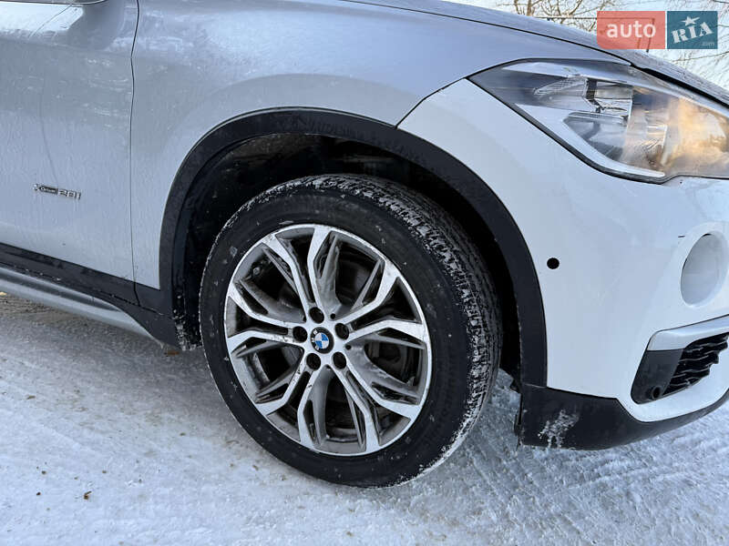 Внедорожник / Кроссовер BMW X1 2016 в Тернополе