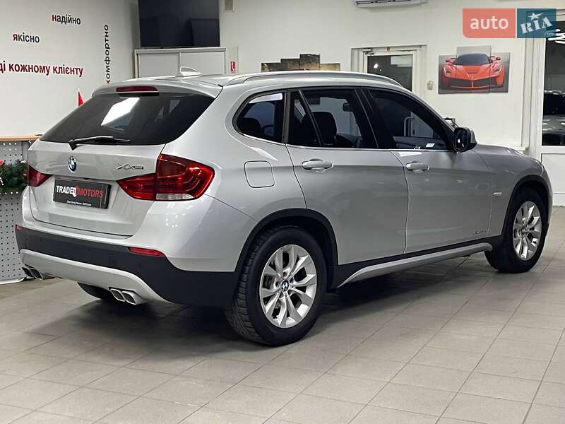 Внедорожник / Кроссовер BMW X1 2011 в Киеве