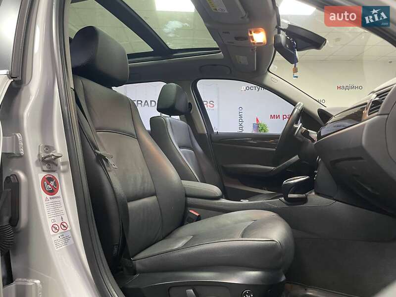 Внедорожник / Кроссовер BMW X1 2011 в Киеве