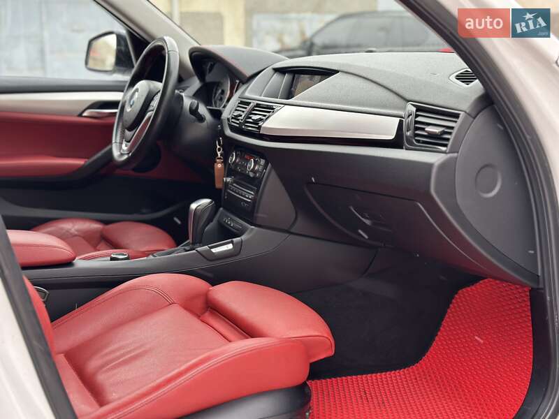 Внедорожник / Кроссовер BMW X1 2015 в Одессе фото 14 Внедорожник / Кроссовер BMW X1 2015 в Одессе