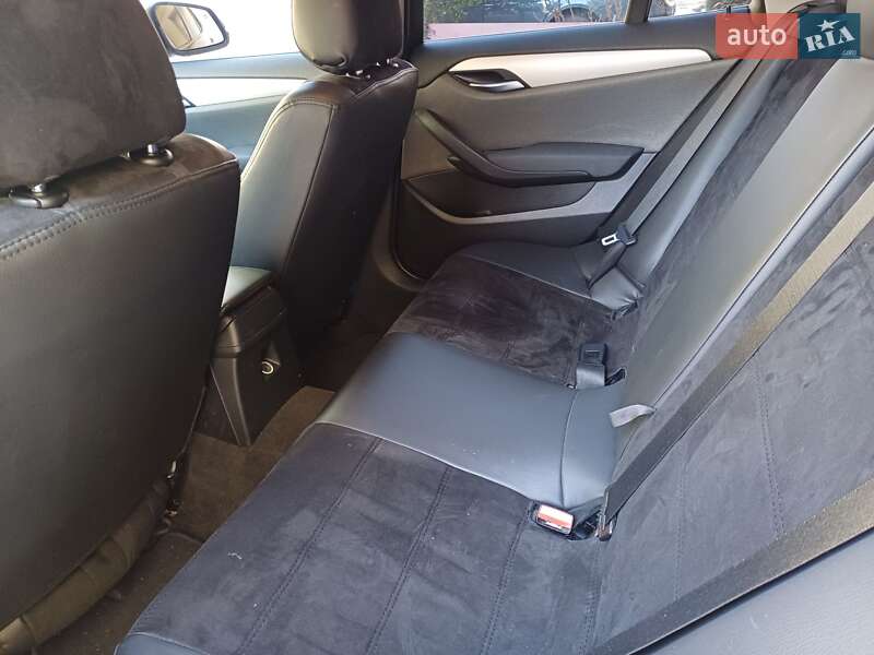 Внедорожник / Кроссовер BMW X1 2013 в Ужгороде фото 30 Внедорожник / Кроссовер BMW X1 2013 в Ужгороде