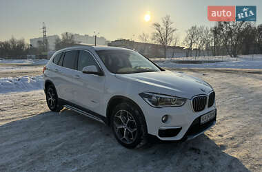 Внедорожник / Кроссовер BMW X1 2016 в Киеве