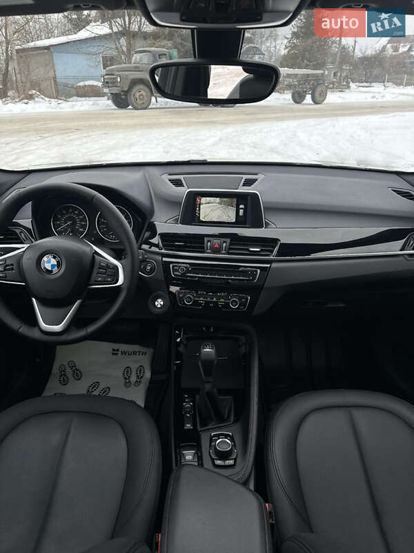 Внедорожник / Кроссовер BMW X1 2016 в Рожнятове