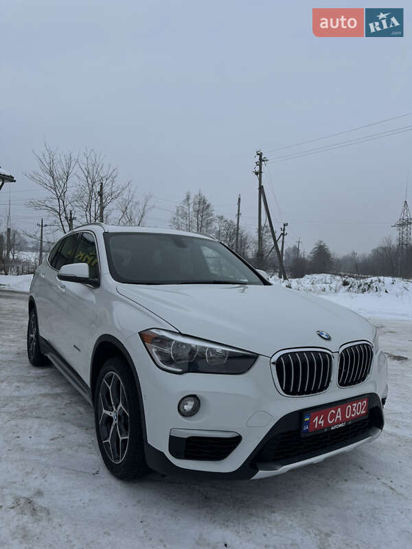 Внедорожник / Кроссовер BMW X1 2016 в Рожнятове