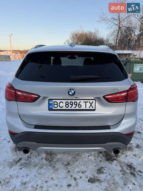 Внедорожник / Кроссовер BMW X1 2015 в Львове фото 4 Внедорожник / Кроссовер BMW X1 2015 в Львове