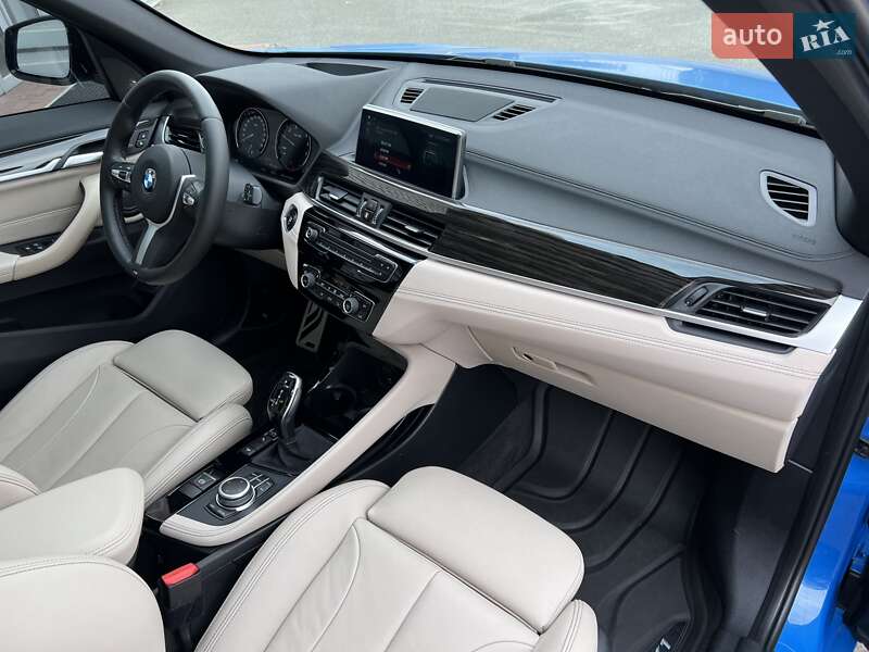 Внедорожник / Кроссовер BMW X1 2020 в Киеве