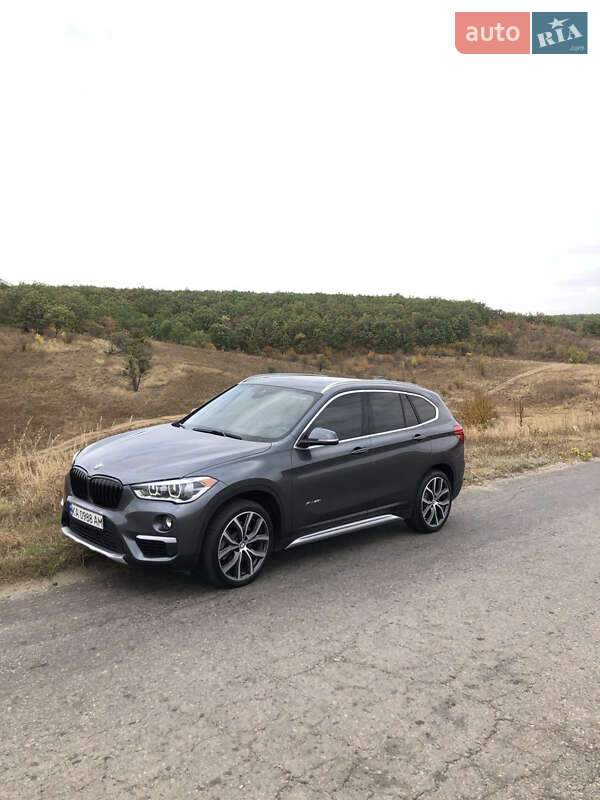 Внедорожник / Кроссовер BMW X1 2017 в Харькове