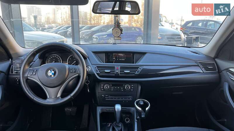 Внедорожник / Кроссовер BMW X1 2012 в Киеве