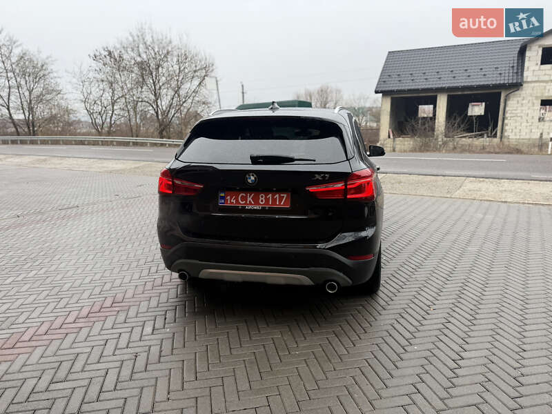 Внедорожник / Кроссовер BMW X1 2016 в Тячеве