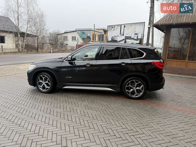 Внедорожник / Кроссовер BMW X1 2016 в Тячеве