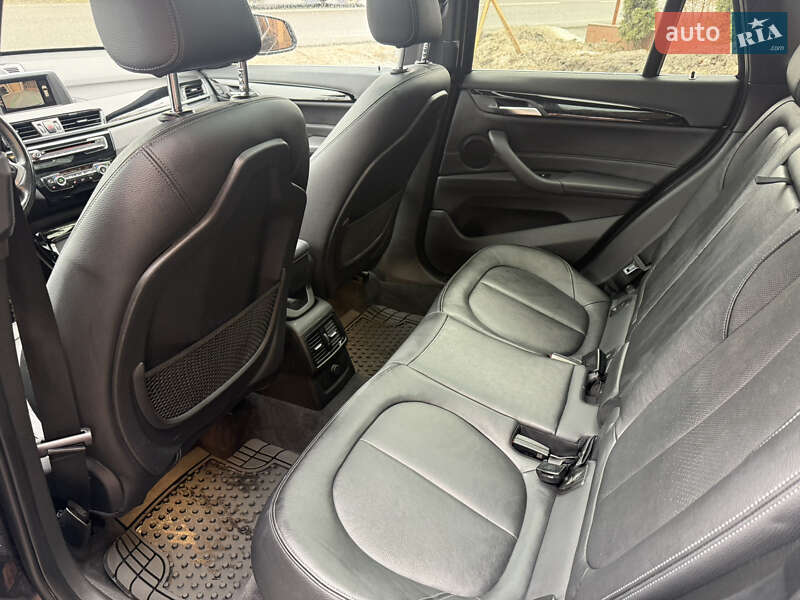 Внедорожник / Кроссовер BMW X1 2016 в Тячеве