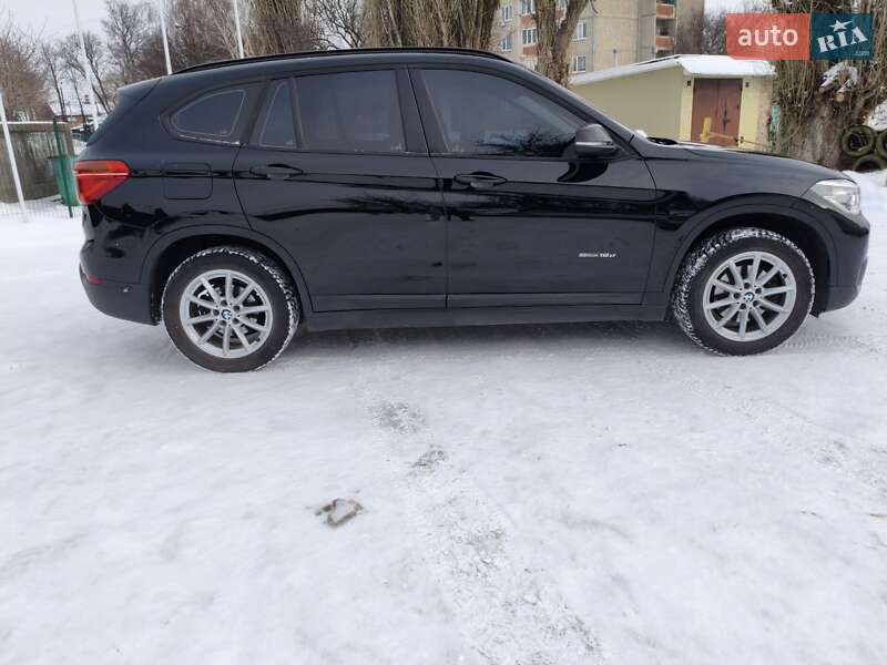 Внедорожник / Кроссовер BMW X1 2015 в Прилуках