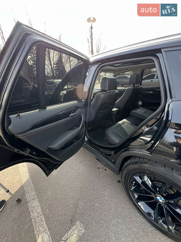 Внедорожник / Кроссовер BMW X1 2015 в Кривом Роге