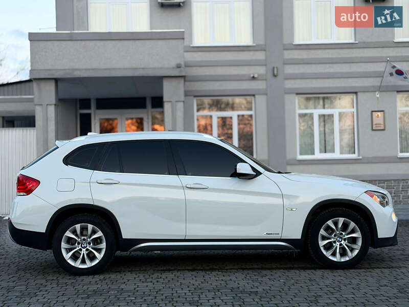 Внедорожник / Кроссовер BMW X1 2011 в Черновцах