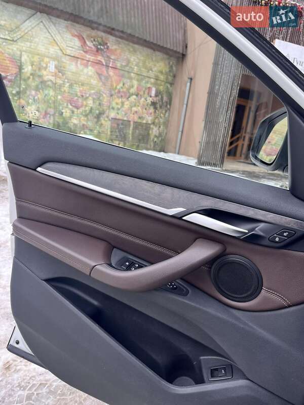 Внедорожник / Кроссовер BMW X1 2018 в Ровно