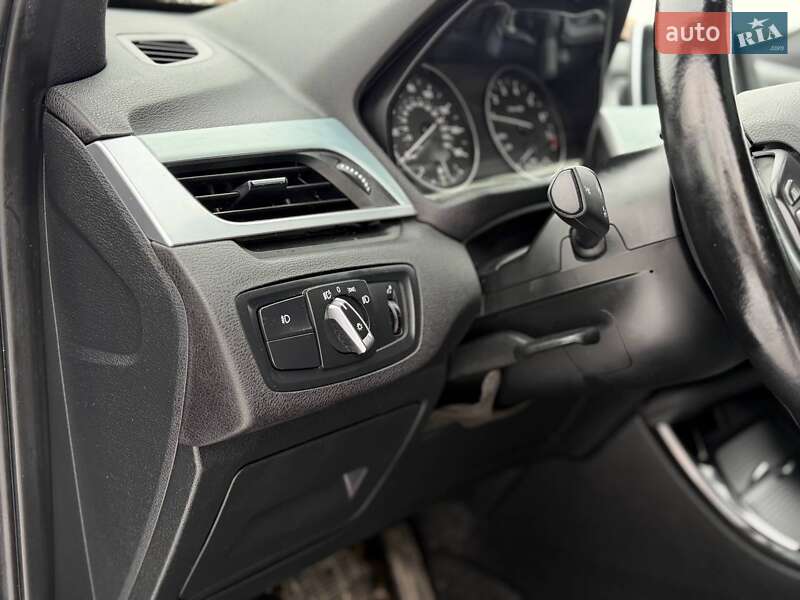 Позашляховик / Кросовер BMW X1 2016 в Львові