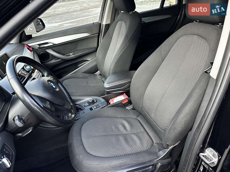 Внедорожник / Кроссовер BMW X1 2018 в Львове